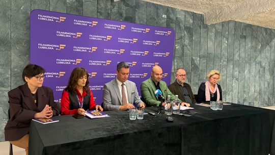 „Wielkie emocje” w Filharmonii. Koncerty dużych nazwisk i niewywietrzony smród po aferze