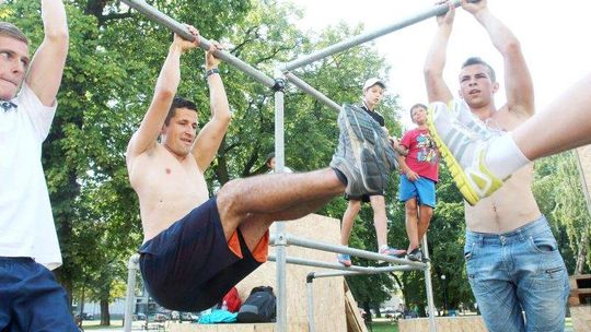 Fabryka kaloryferów na Centralnym Placu Zabaw
