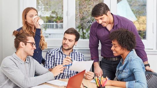 Faktoring online – pięć powodów, dla których warto z niego skorzystać