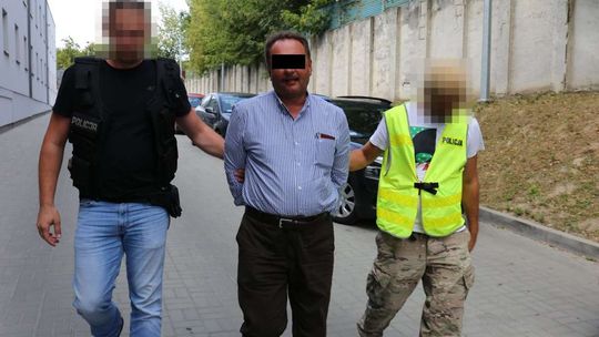 Fałszowali dokumentację i wyłudzili 8 mln zł z NFZ? Szef domu opieki i wspólniczka zatrzymani