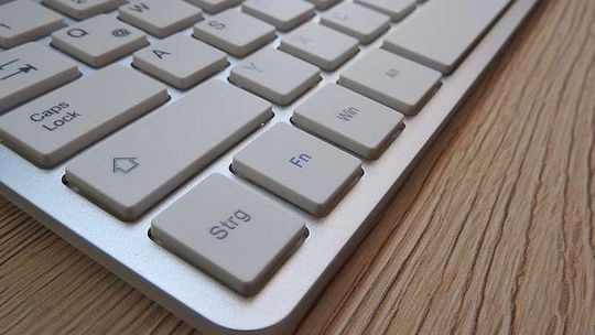 Fałszywe aukcje na OLX. Tani iPhone okazał się oszustwem