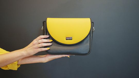 Farbotka czyli ekskluzywne ręcznie szyte torebki ze Świdnika. Które są najpopularniejsze?