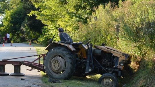 Fatalny wypadek na drodze. Ciężki sprzęt przygniótł mężczyznę
