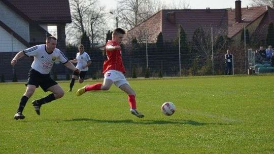 Faworyci bialskiej okręgówki otworzyli sezon zgodnie z planem