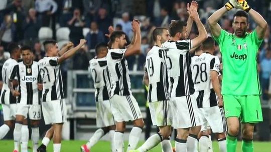 FC Barcelona - Juventus Turyn stream online, transmisja w TV. Gdzie obejrzeć rewanż 1/4 Ligi Mistrzów?