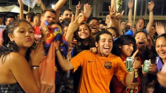 FC Barcelona ograła Real Madryt: Zdjęcia i wideo z fety
