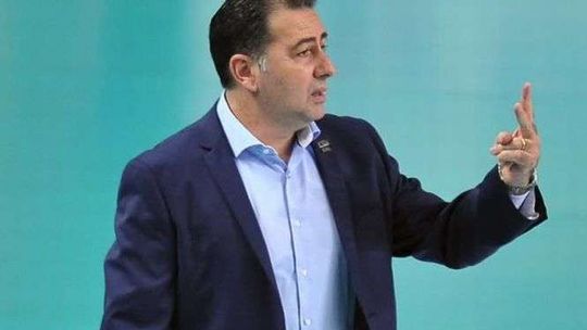 Ferdinando De Giorgi nowym trenerem polskich siatkarzy (wideo)