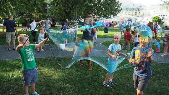 Festiwal Baniek Mydlanych w Lublinie. Dzieci były zachwycone
