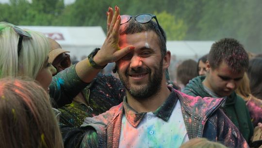 Festiwal Kolorów nad Zalewem Zemborzyckim. Droga zabawa 