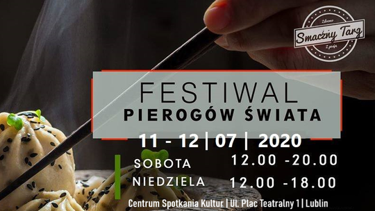 Festiwal Pierogów Świata przed Centrum Spotkania Kultur