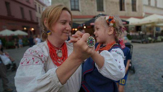 Festiwal Re:tradycja - Jarmark Jagielloński 2022. Stragany, tańce i koncerty [zdjęcia]