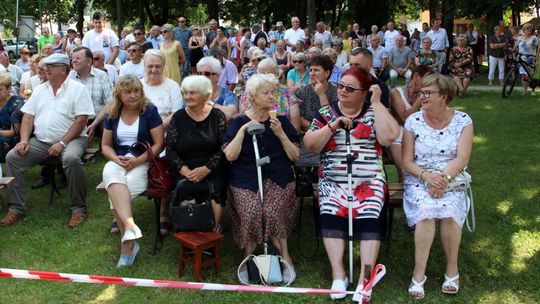 Festyn na Rynku w Wąwolnicy. Przyjechał Andrzej Rosiewicz