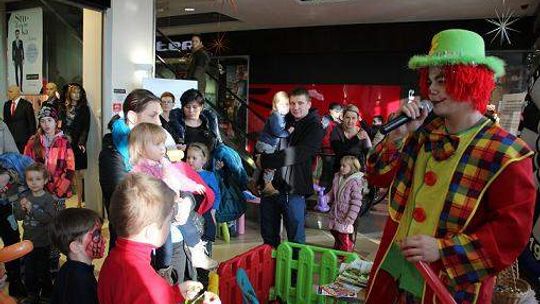 Fifik i Pepe w Białej Podlaskiej rozdawali książki