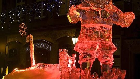 Firma Andreas STIHL patronem VII Festiwalu Rzeźby Lodowej 8 - 9 grudnia 2012 r., Stary Rynek, Poznań