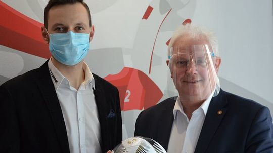 Firma Hummel rozpoczęła współpracę z klubami z IV ligi