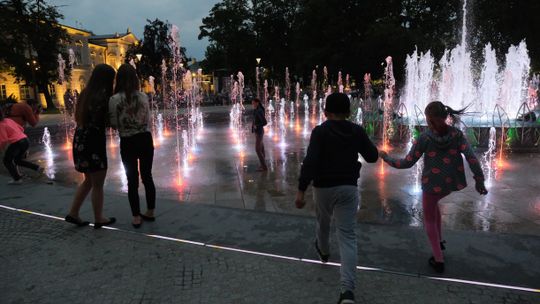 Fontanna na placu Litewskim. Harmonogram pokazów w sierpniu