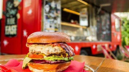 Foodtrucki wracają do Lublina w weekend. Staną przy Felicity