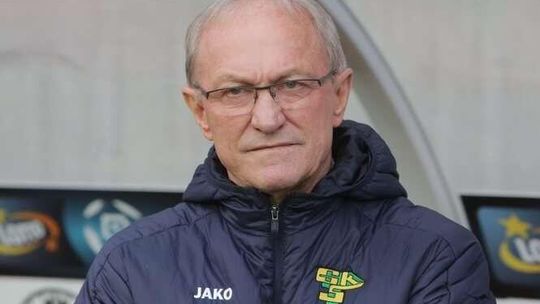 Franciszek Smuda: „Nie ma co się rzucać na otwarty nóż”