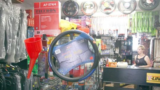 Galeria Olimp. Centrum motoryzacyjne przeniesione. Nowa siedziba