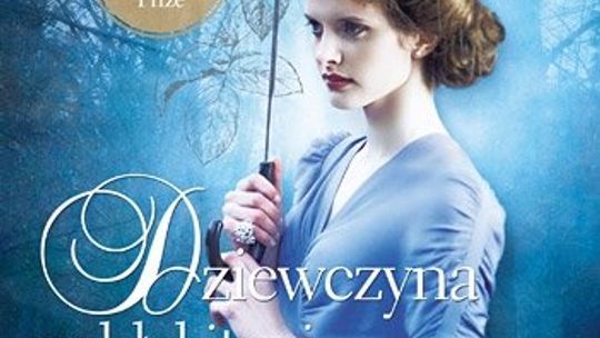 Gaynor Arnold, \"Dziewczyna w błękitnej sukience”