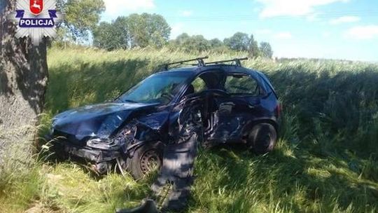Gdy skręcała wjechał w nią peugeot. Trzy osoby w szpitalu