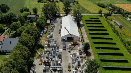 Gdy w sezonie brakuje chłodu: jak zakłady z Lubelszczyzny ratują produkcję wynajmem
