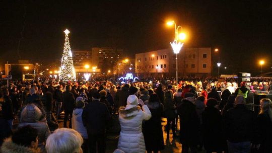 Gdzie na sylwestra w Puławach? Fontanna czekolady albo wypuszczanie lampionów 