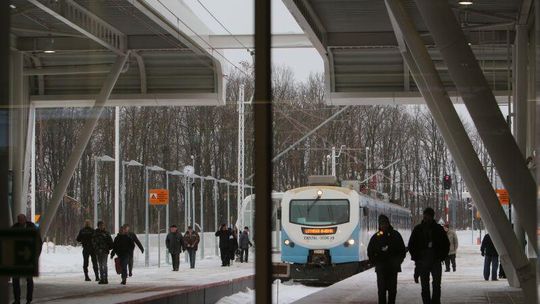 \"Gdzie są szynobusy na lotnisko? Dlaczego nie ma autobusów?\" (list Czytelnika)
