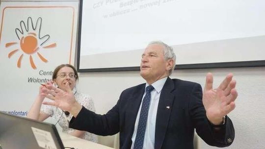 Gen. Stanisław Koziej w Lublinie o zagrożeniach dla Polski i ministrze Macierewiczu