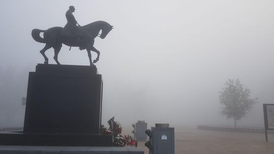 Gęsta mgła w woj. lubelskim. IMGW ostrzega [zdjęcia]