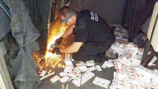 Gigantyczny przemyt w autokarze