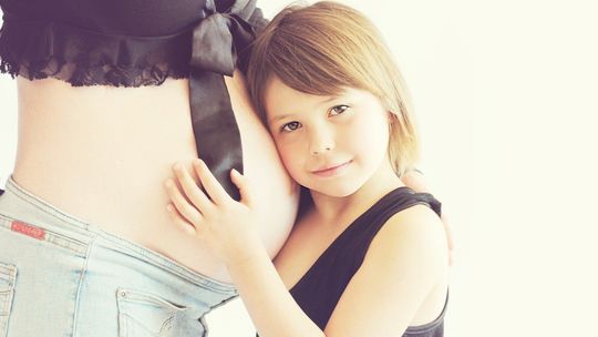 Ginekolog: rekomendacje nt. szczepień kobiet ciężarnych na COVID-19 powinny wydać towarzystwa naukowe