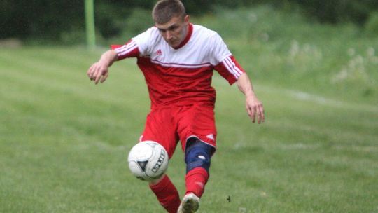 GKS Dąbrowica - Wierzchowiska 0:1, Pogoń 07 - Tur 3:1