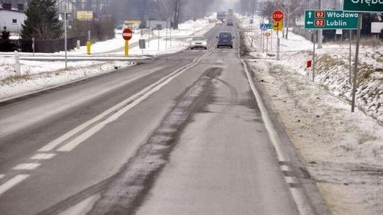 Głębokie: Nie ma tygodnia, by nie doszło tu do stłuczki. Czekają na rondo już 12 lat