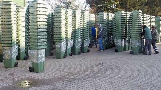 Gmina Chełm będzie rozdawać pojemniki na śmieci