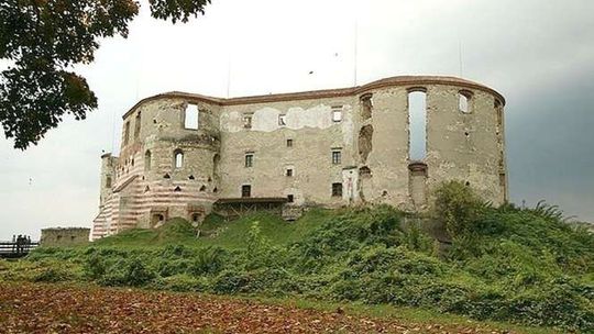 Gmina Janowiec chce przejąć zamek od muzeum