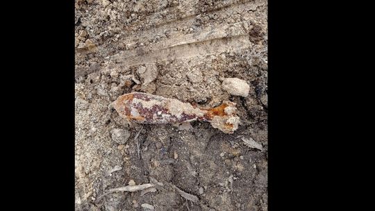 Gmina Janowiec: Podczas budowy trafili na niewybuch