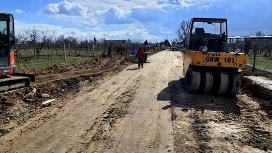 Gmina Nałęczów: Cisowianka przebuduje publiczną drogę