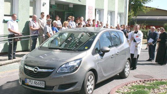 Gmina Puławy. GOPS do potrzebujących dojedzie oplem