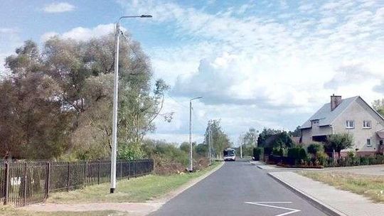 Gmina Puławy: Jaśniej i równiej w Niebrzegowie