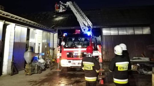 Gmina Stanin: Ogromne straty po pożarze. Rolnikowi spalił się sprzęt 