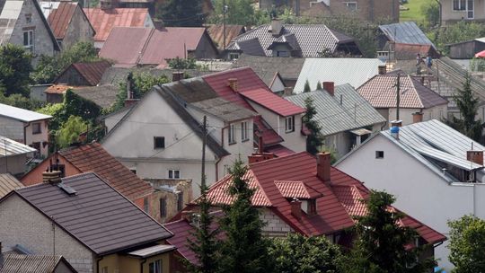 Gmina Wąwolnica: Pieniądze i na drogi i na ostatki