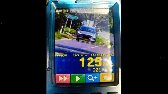 Gnał jak szalony. Stracił prawo jazdy i 5 tysięcy złotych!