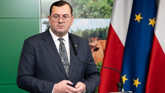 Gnojowica pod posesją ministra Krajewskiego w Podlaskiem — grozi do 5 lat