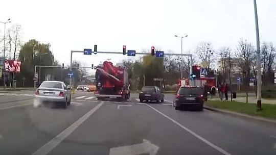 Gonili straż, ekspresowo przez Puławy