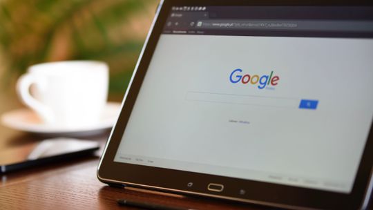 Google Moja Firma i usługa za 249 zł. Przedsiębiorcy zaplątani w marketingową sieć