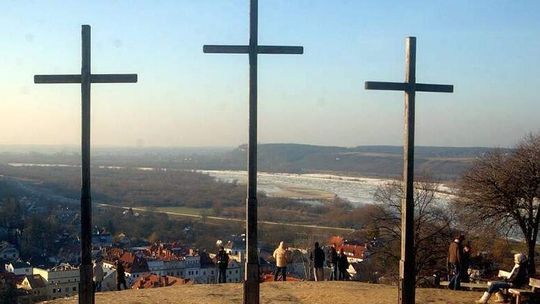 Góra Trzech Krzyży w Kazimierzu prawie dwa razy droższa