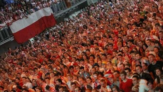 Gorąca atmosfera na Globusie. Proszą o montaż klimatyzacji