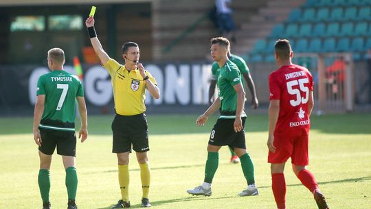 Górnik - Bytovia 2:0. Dwa karne i cała masa kartek w Łęcznej