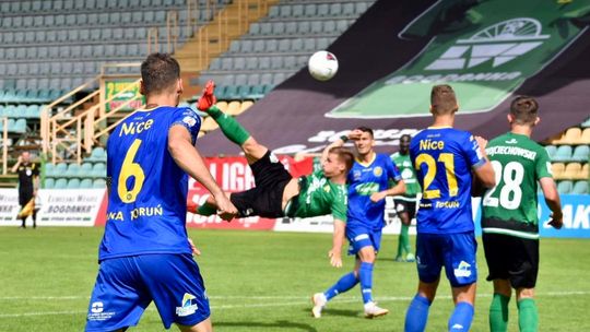 Górnik Łęczna - Elana Toruń 1:3. Wielkie kontrowersje